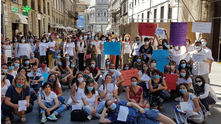 Siena: A Firenze protestano gli insegnanti precari, tra loro anche trenta&nbsp;senesi