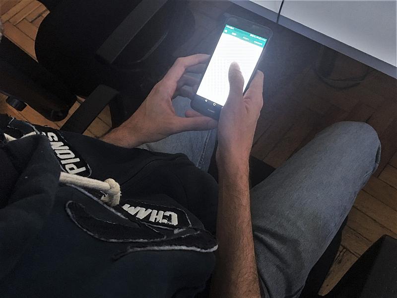 Siena, Cellulari vietati a scuola: cosa succede se lo studente non&nbsp;obbedisce