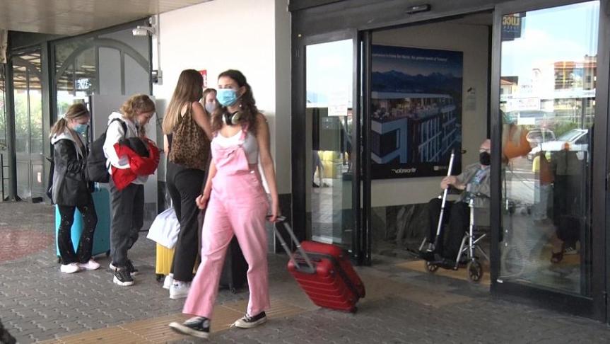 Toscana: Caccia al Covid, tamponi gratuiti nelle stazioni e nei porti&nbsp;toscani