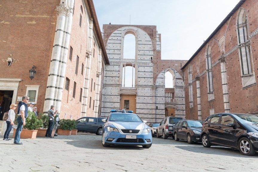 Siena: Tentata truffa dello specchietto ad Arbia e Pian delle&nbsp;Fornaci