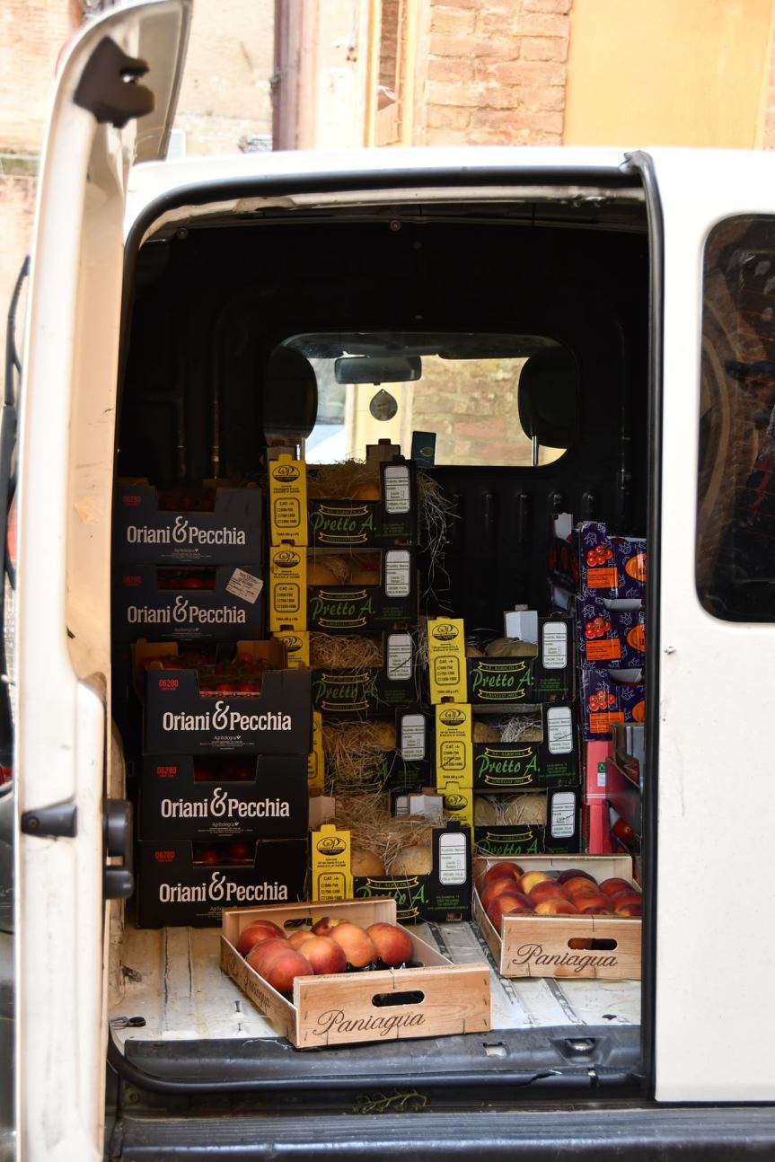 Provincia di Siena: Bloccati due malviventi specializzati in truffe della frutta ai danni degli&nbsp;anziani