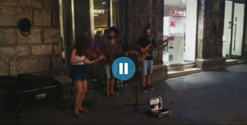 Siena: Il pescatore di De Andrè nel centro&nbsp;storico