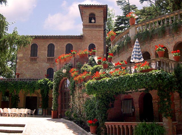 Provincia di Siena: Natale alle terme grazie a corridoi sicuri Nessuno può rilanciare Chianciano da&nbsp;solo”