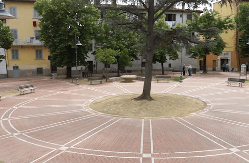 Provincia di Siena: L’avanguardia di uno spazio urbano, a Poggibonsi ”Piazza Nova, la piazza che&nbsp;gira”