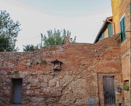 Siena, Nicoló, Duccio e il senso delle cose: Rifugiarsi in&nbsp;Castelvecchio