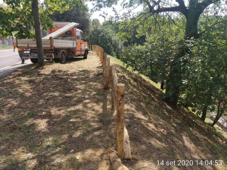 Siena: Oggi 15/09 sostituita staccionata in legno all’angolo fra Via Pisacane e Viale&nbsp;Mameli