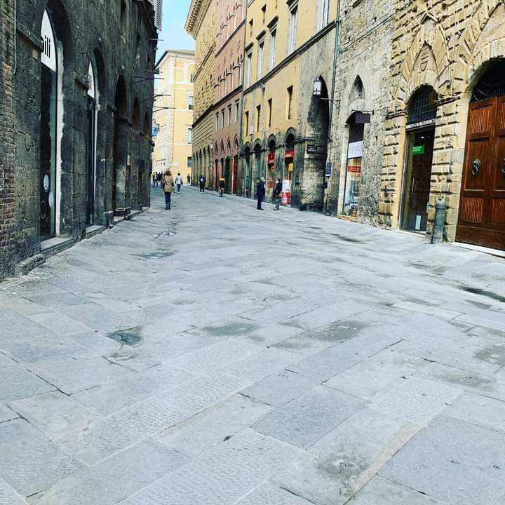 Siena: ”Nessuno rimarrà indietro… e allora?”, petizione di Confesercenti e Confcommercio&nbsp;Siena