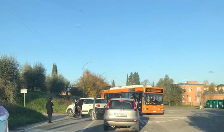Siena: Oggi 25/11 incidente alla Coroncina, niente feriti ma tanta&nbsp;paura
