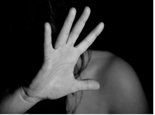 Siena, la denuncia di una ventenne: Violenza di gruppo durante una festa