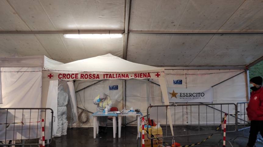Sien,  In prima linea contro il Covid: “Drive through, picchi anche di 350&nbsp;tamponi”
