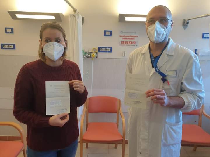 Siena, “Ci sentiamo soprattutto fortunati”: Le parole dei primi vaccinati alle&nbsp;Scotte