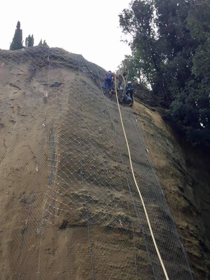 Siena, Frana Fontebranda: Oggi 16/12 Teminate le operazioni di chiodatura della porzione&nbsp;alta