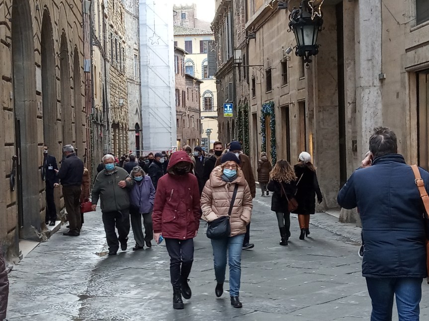 Toscana zona gialla, poi rossa e arancione: Regole anti-covid e dpcm, cosa si può&nbsp;fare