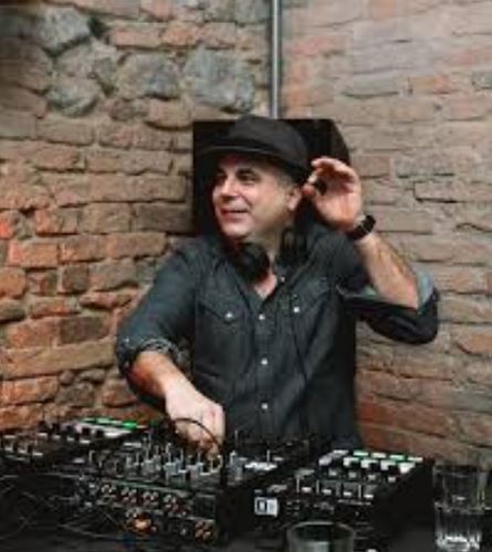 Siena: Il dj senese Leo Tolu al party di Fedez, Chiara Ferragni e Achille&nbsp;Lauro