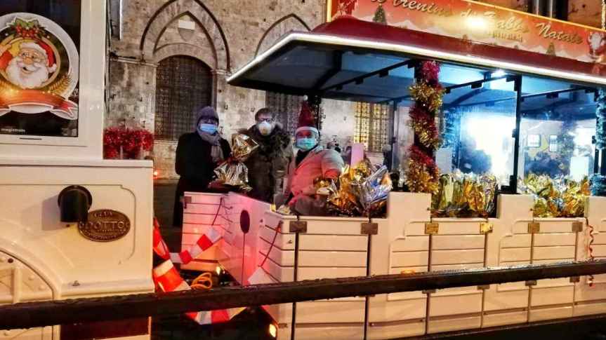 Siena: Donati 100 panettoni alle Rsa&nbsp;cittadine