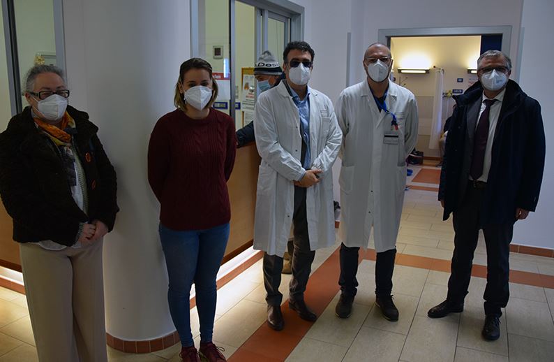 Siena: “Vaccine day”, 50 professionisti di Aou Senese e Asl Toscana Sud Est si vaccinano alle&nbsp;Scotte