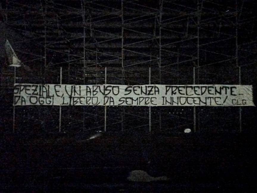 Siena: I  tifosi della Curva mettno all’ingresso della Curva uno striscione per chiedere giustizia per Antonino&nbsp;Speziale