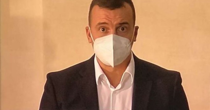 Italia, Giuseppe Conte licenzia Rocco Casalino. Indiscrezione da Palazzo Chigi:  A cosa è disposto per salvare la&nbsp;poltrona