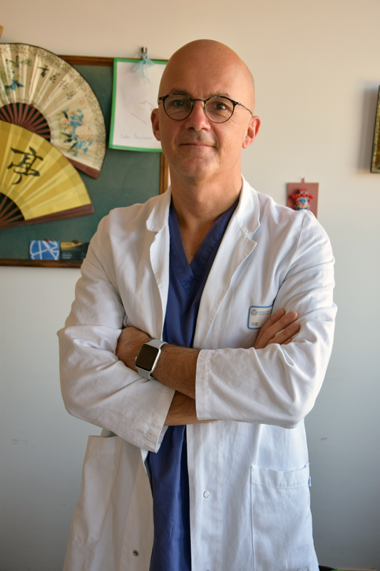 Siena: Primo intervento in Italia di impianto di pacemaker spinale contro il mal di schiena&nbsp;cronico