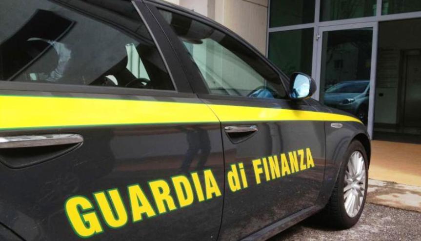 Siena: Hashish in pieno centro, la Guardia di Finanza ferma due&nbsp;giovani