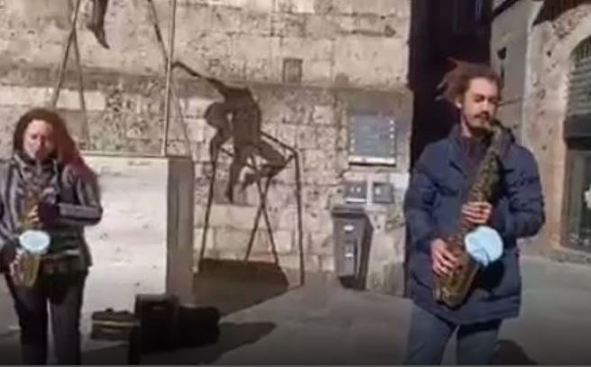 Siena: Omaggio a San Valentino nel primo giorno in zona&nbsp;arancione