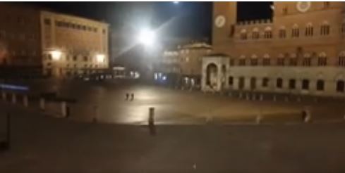 Siena: Oggi 27/02 Zona Rossa, Piazza del Campo&nbsp;vuota