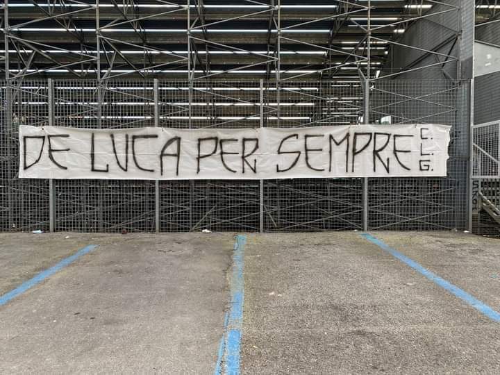 Siena: Oggi 31/03 la Curva Guasparri espone uno striscione in memoria di Paolo De&nbsp;Luca