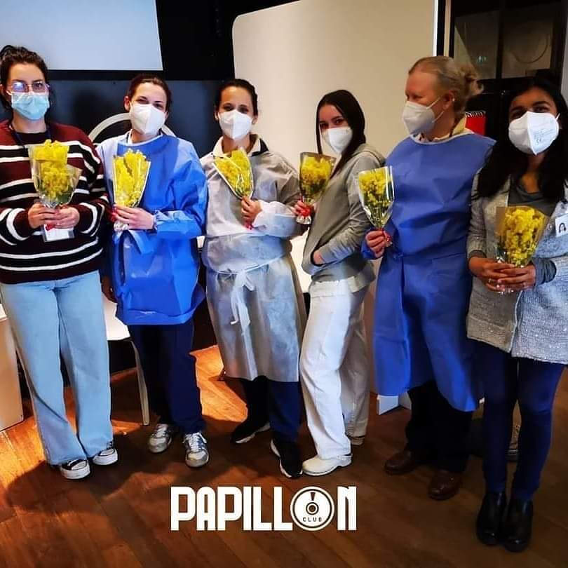 Provincia di Siena: Mimosa per tutte le donne al centro&nbsp;vaccinale