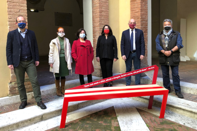 Siena: Gli atenei di Siena con Europe Direct Siena contro la violenza sulle&nbsp;donne