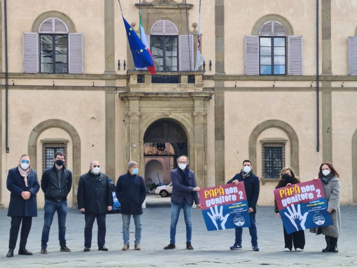 Siena, FdI: “Padre e madre, non genitore uno o genitore&nbsp;due”