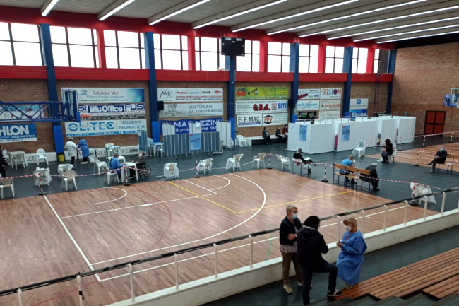 Provincia di Siena: Il centro vaccinale dell’Asl Toscana sud est lascia il Bernino di Poggibonsi e trasloca a Colle Val&nbsp;d’Elsa