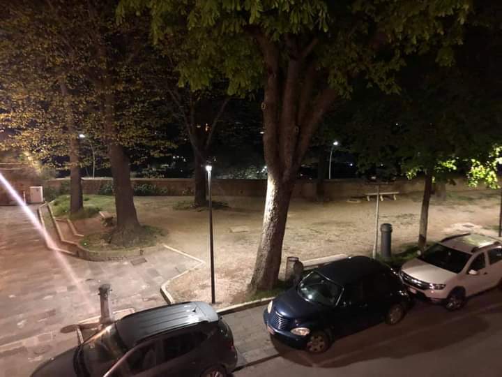 Siena: Oggi 14/04 Sistemata l’illuminazione ai giardini del Mercatino Rionale di&nbsp;Camollia