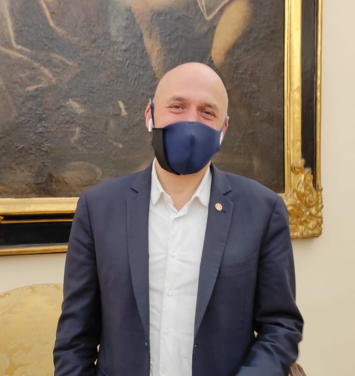 Siena, Otto ragazzi afghani bloccati vogliono iscriversi a Unisi. Frati: “Pronti a&nbsp;mobilitarci”