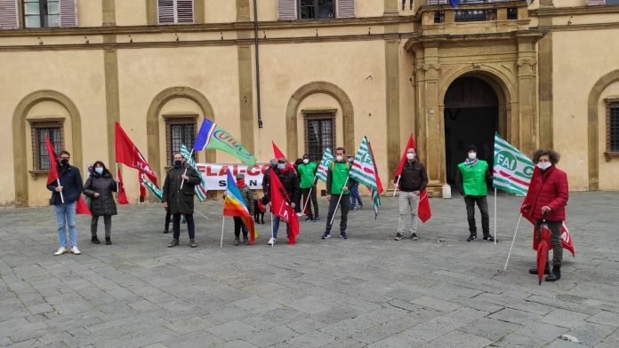 Siena, I braccianti agricoli scendono in piazza: “Il Governo ci ha&nbsp;abbandonati”
