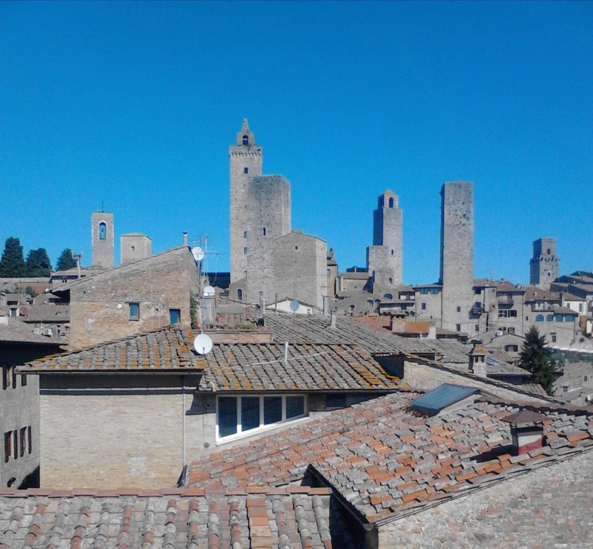 Provincia di Siena, San Gimignano, ”Matrimonio in ufficio”: Rilancio turismo con tariffe dimezzate e cerimonia in&nbsp;agriturismo