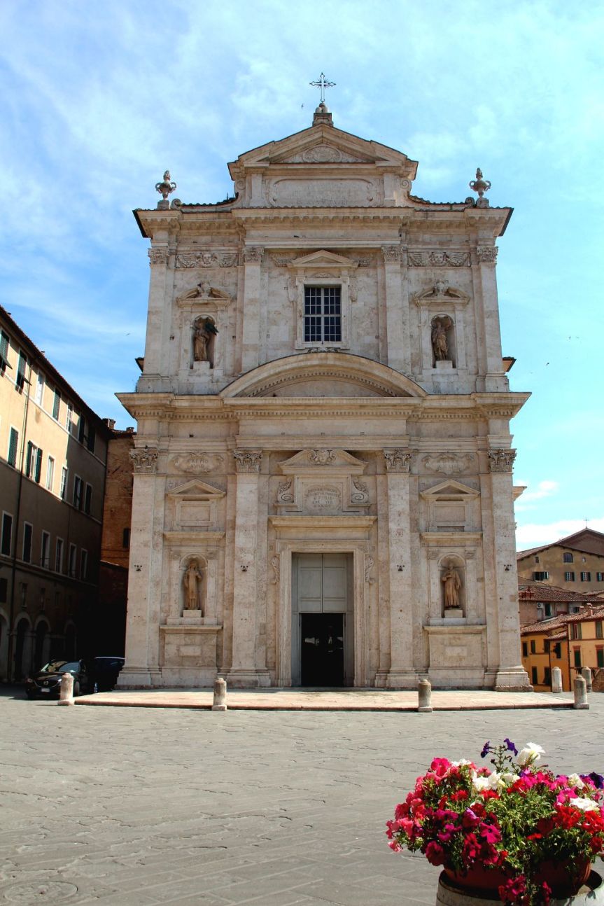 Palio di Siena: La Madonna di Provenzano, Violante di Baviera e i due Palii di luglio del&nbsp;1717