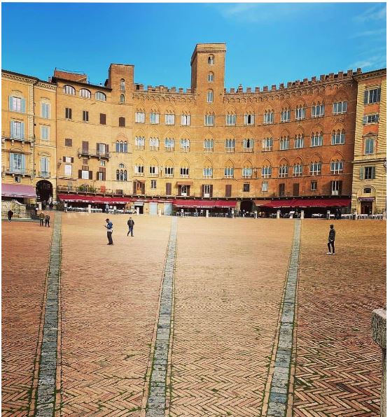 Siena: Palazzo Sansedoni apre al pubblico, visite guidate gratuite alle stanze e alla collezione