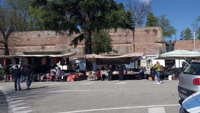 Toscana: Ambulanti, la Regione approva la proposta di sospensione del&nbsp;Durc