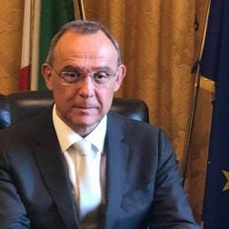 Italia, Governo minacciato: “Valuteremo se votare la&nbsp;fiducia”