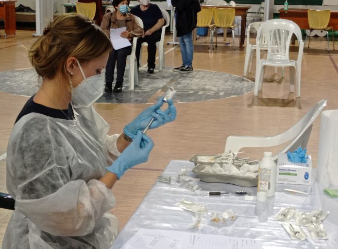 Siena: Vaccini, duemila sanitari si mettono in regola. Altri mille non ci stanno e fanno&nbsp;ricorso