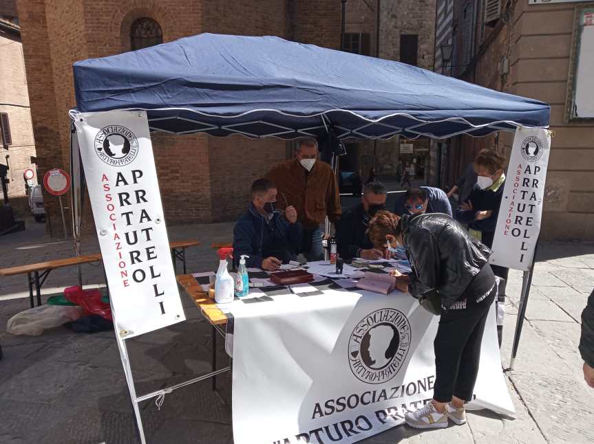 Siena, Acn Siena: Oggi 08/05 in Via Pianigiani l’Associazione Arturo pratelli è presente con il bancihino per il&nbsp;tesseramento