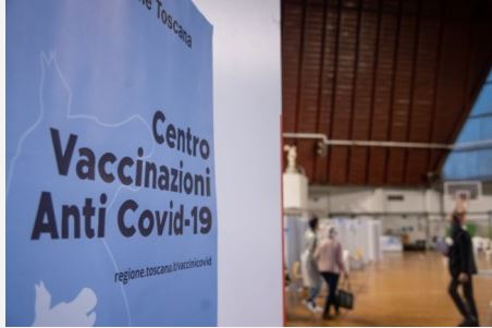 Siena: Ieri mattina 16/08 417 minorenni vaccinati nei centri senesi dell’Asl Toscana sud est. Accesso libero per la fascia 12-18 anni