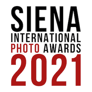 Siena: Dal 10 ottobre al 10 dicembre torna “Siena Awards Festival 2021” e con lui, la grande&nbsp;fotografia