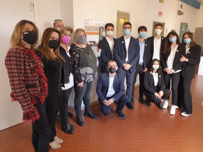 Siena: Il Liceo Galilei è “cardioprotetto” grazie al Rotary&nbsp;Montaperti