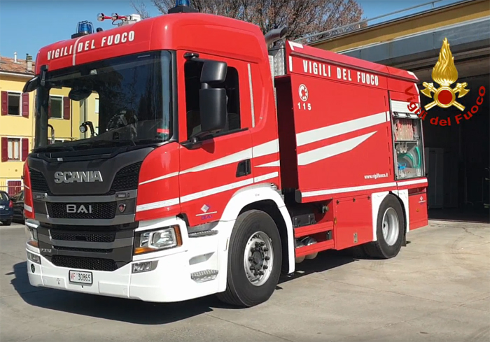 Provincia di Siena, Gru edile crolla sulla strada: Intervengono i Vigili del&nbsp;Fuoco