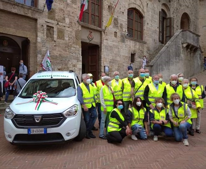 Provincia di Siena: San Gimignano, l’Auser ha inaugurato una nuova&nbsp;auto