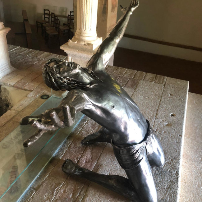 Provincia di Siena: ”Jeshua” il Cristo Misericordioso di Attilio Cartone esposto a San Casciano dei&nbsp;Bagni