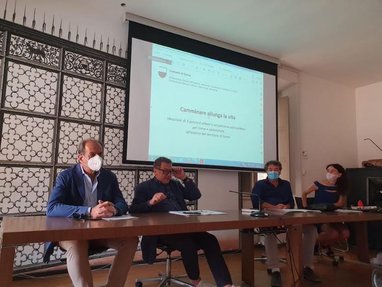 Siena: Presentato oggi in conferenza stampa il progetto comunale: “Camminare allunga la&nbsp;vita”
