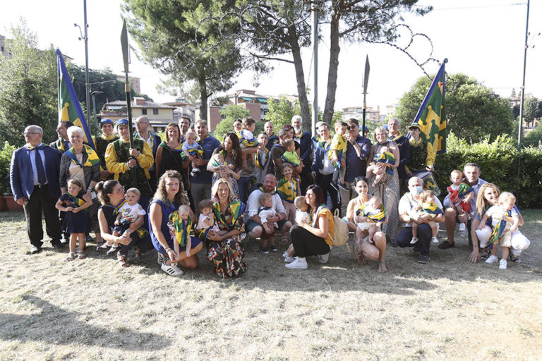 Siena: I battesimi nella contrada del&nbsp;Bruco
