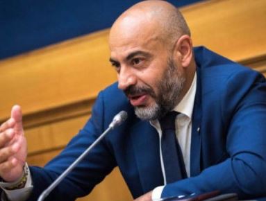 Siena, Suppletive, Paragone: “Aurigi è l’unico che conosce Siena, su Mps responsabilità anche del&nbsp;centrodestra”